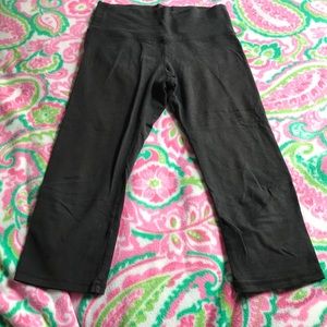 Black Cropped Leggings